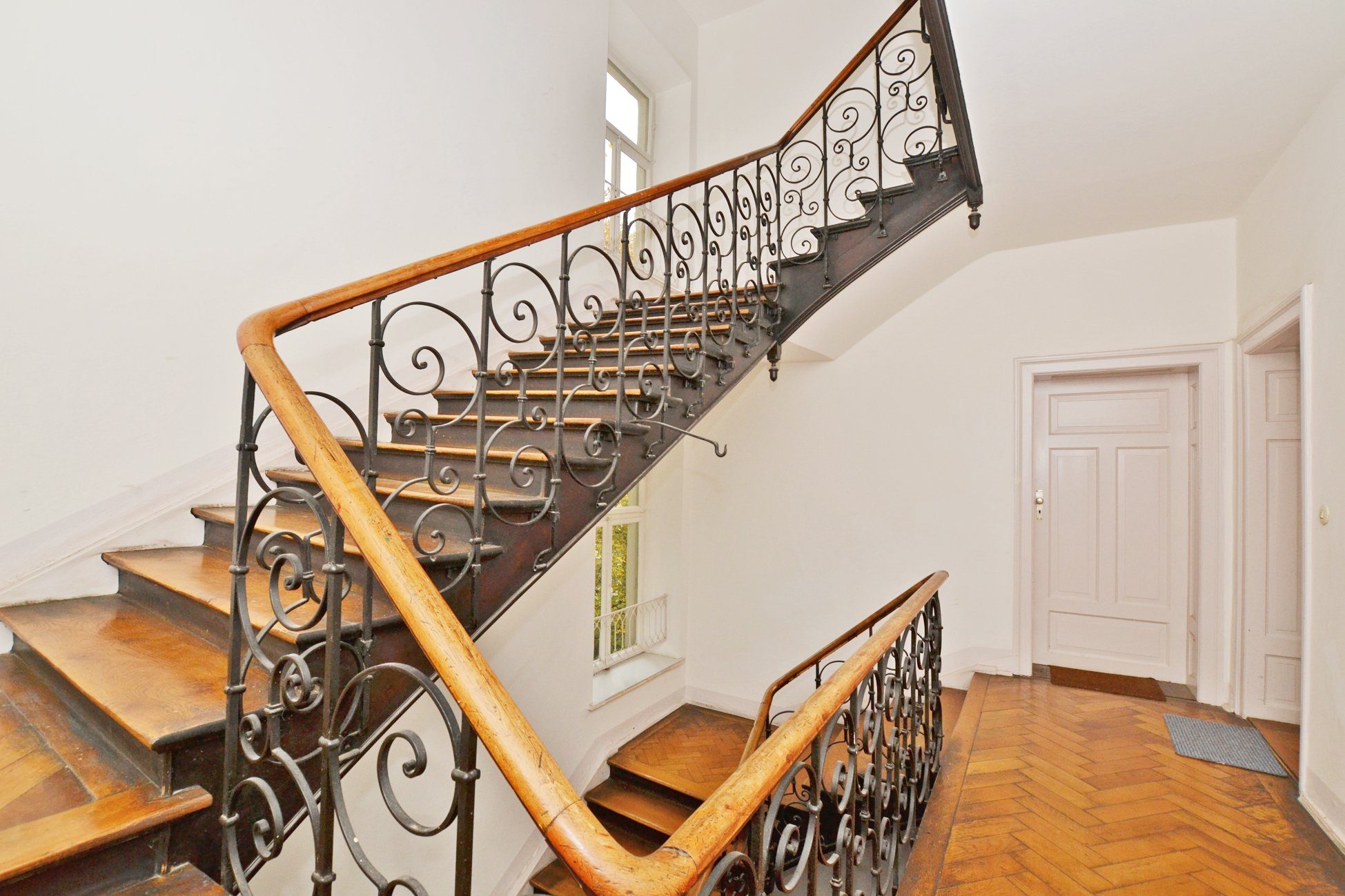 Aigner Immobilien GmbH - Immobilienangebot - 80469 München - Isarvorstadt - Etagenwohnung - Charmante Altbauwohnung mit Balkon im schönen Dreimühlenviertel direkt an der Isar