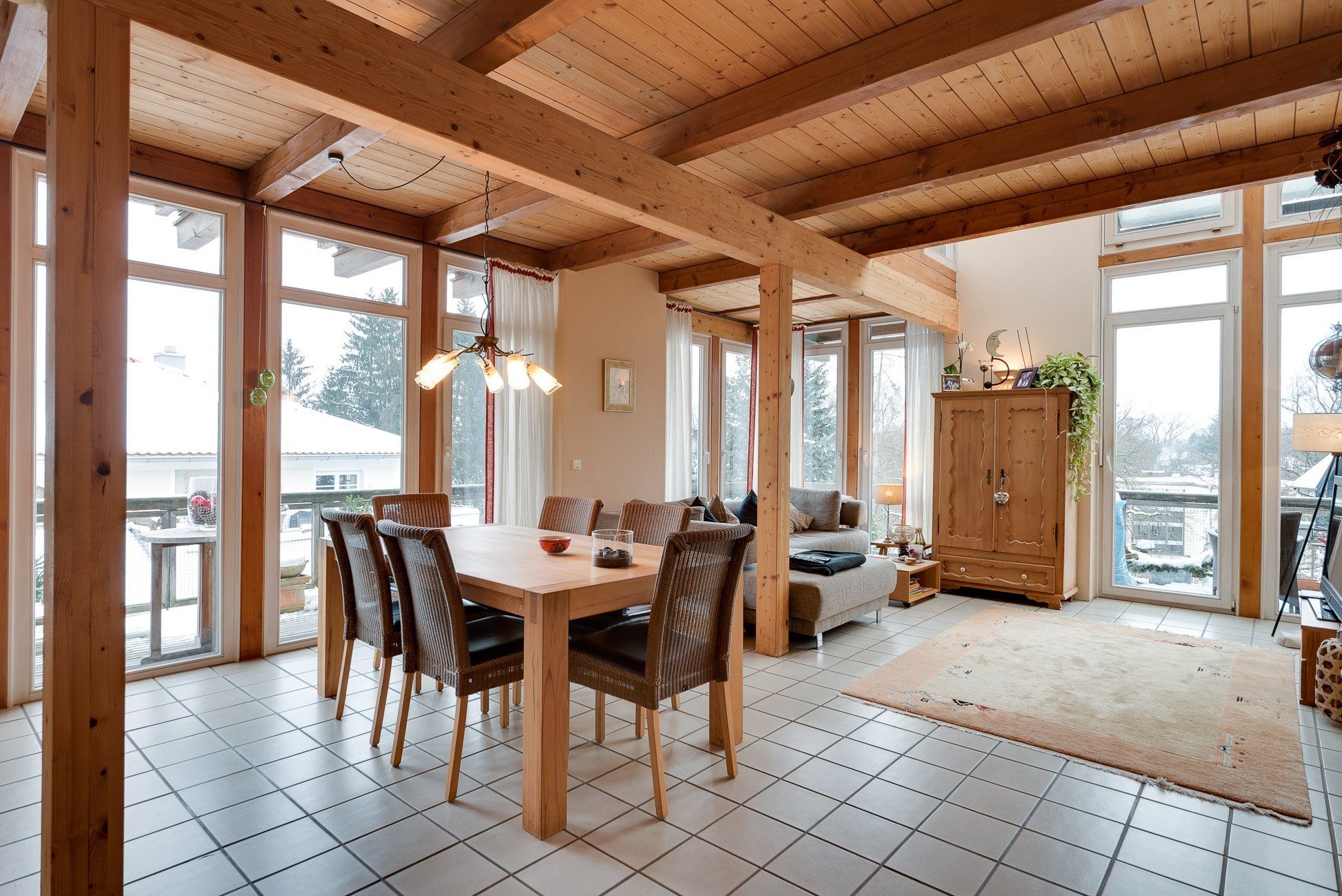 Aigner Immobilien GmbH - Immobilienangebot - 82152 Krailling - Krailling - Dachgeschosswohnung - Einzigartiges Wohngefühl mit Blick über das Würmtal