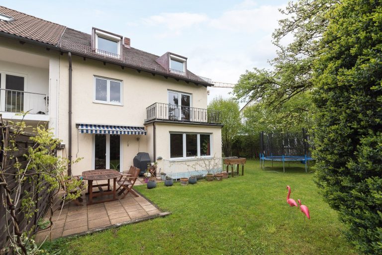 Aigner Immobilien GmbH - Immobilienangebot - 81927 München - Bogenhausen - Doppelhaushälfte - Doppelhaushälfte mit viel Potential im schönen Bogenhausen