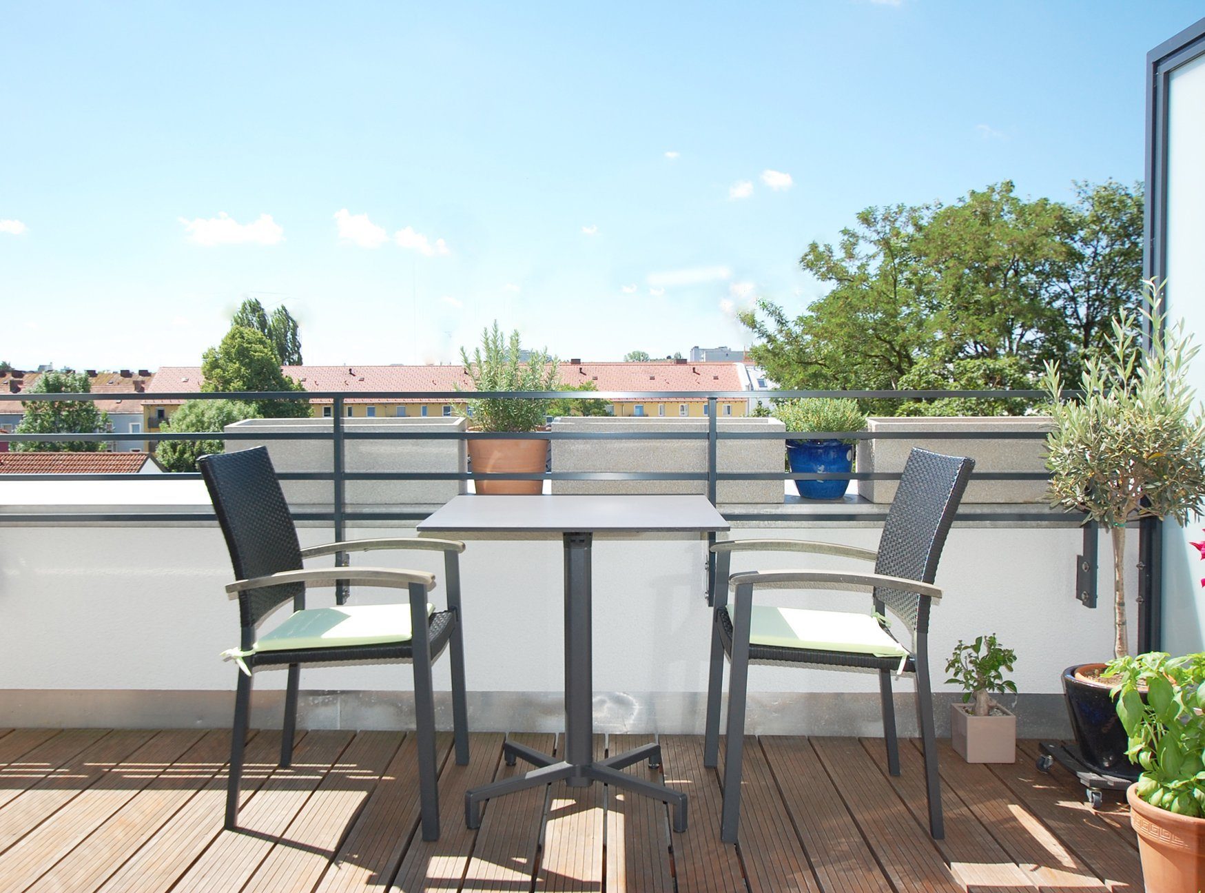 Aigner Immobilien GmbH - Immobilienangebot - 80687 München - Laim - Etagenwohnung - Über den Dächern von Laim – manchmal mit Alpensicht, komfortable neuwertige Dachterrassenwohnung