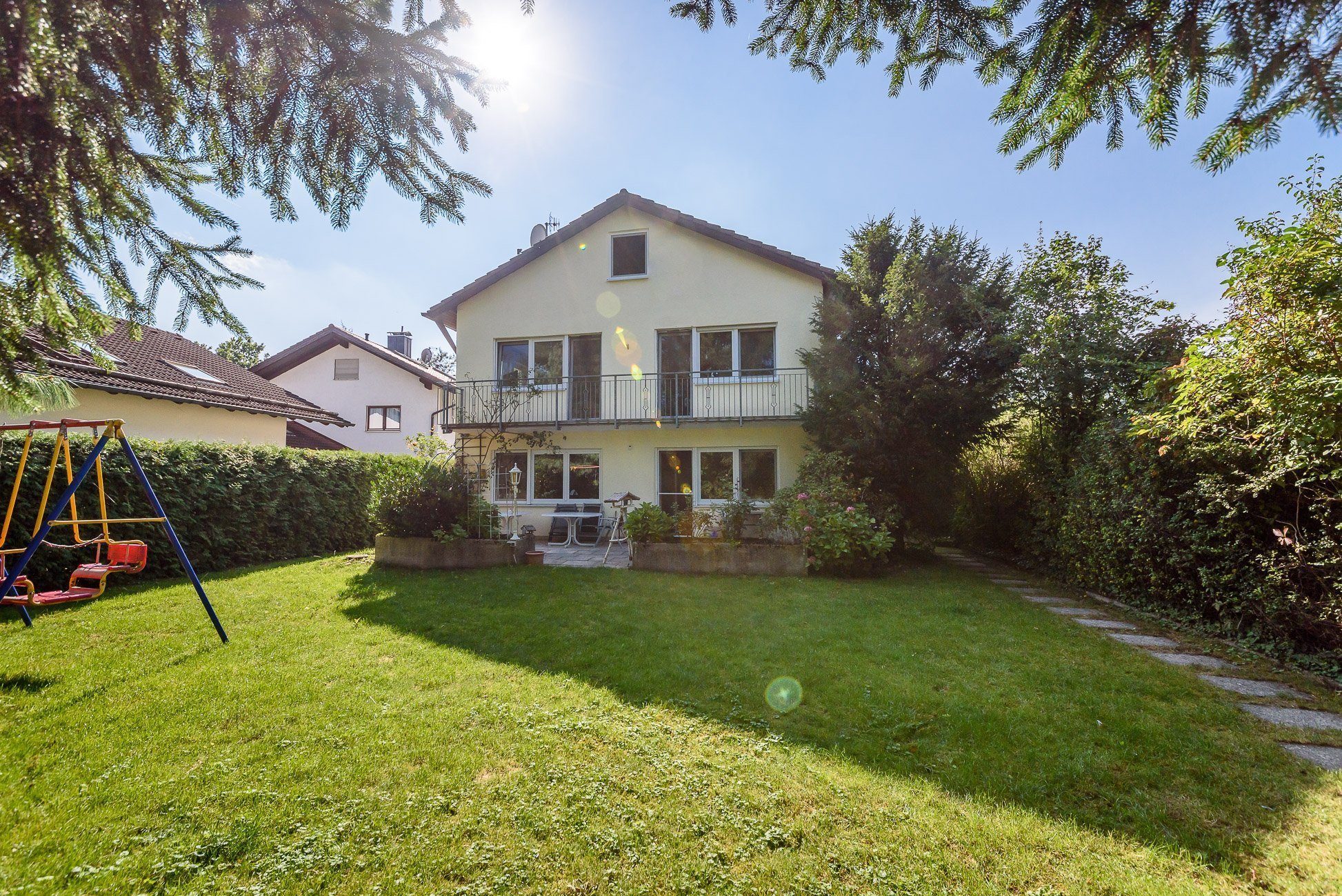 Aigner Immobilien GmbH - Immobilienangebot - 85579 Neubiberg - Neubiberg - Doppelhaushälfte - Doppelhaushälfte in verkehrsberuhigter Anliegerstraße
