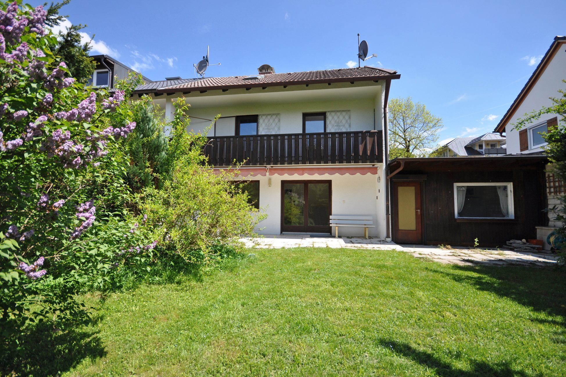 Aigner Immobilien GmbH - Immobilienangebot - 82319 Starnberg - Starnberg - Doppelhaushälfte - Charmantes Haus mit schönem West-Garten in ruhiger Lage von Starnberg/Percha - sanierungsbedürftig
