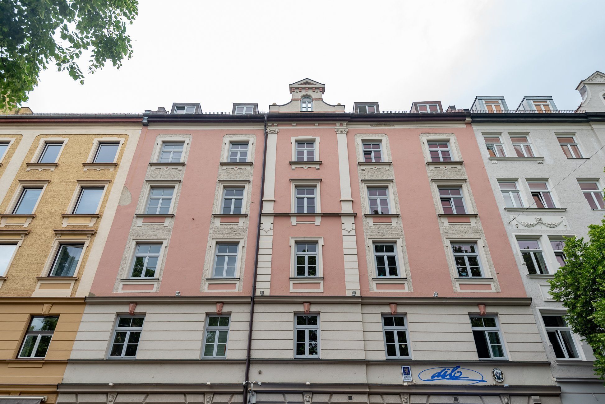 Aigner Immobilien GmbH - Immobilienangebot - 81669 München - Haidhausen - Dachgeschosswohnung - Vermietete 3-Zimmer-Dachgeschosswohnung in Bestlage von Haidhausen
