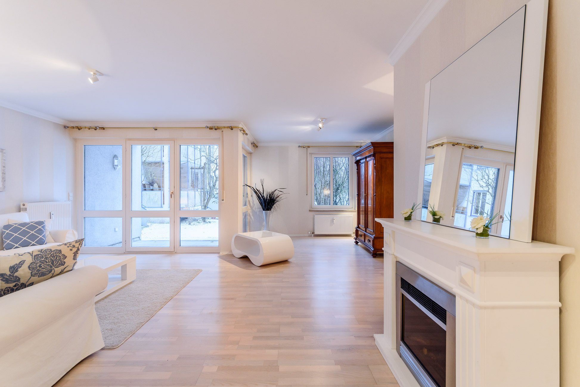 Aigner Immobilien GmbH - Immobilienangebot - 81927 München - Bogenhausen - Erdgeschosswohnung - Schöne 2,5-Zimmer-Wohnung mit Süd-Terrasse in Bogenhausen
