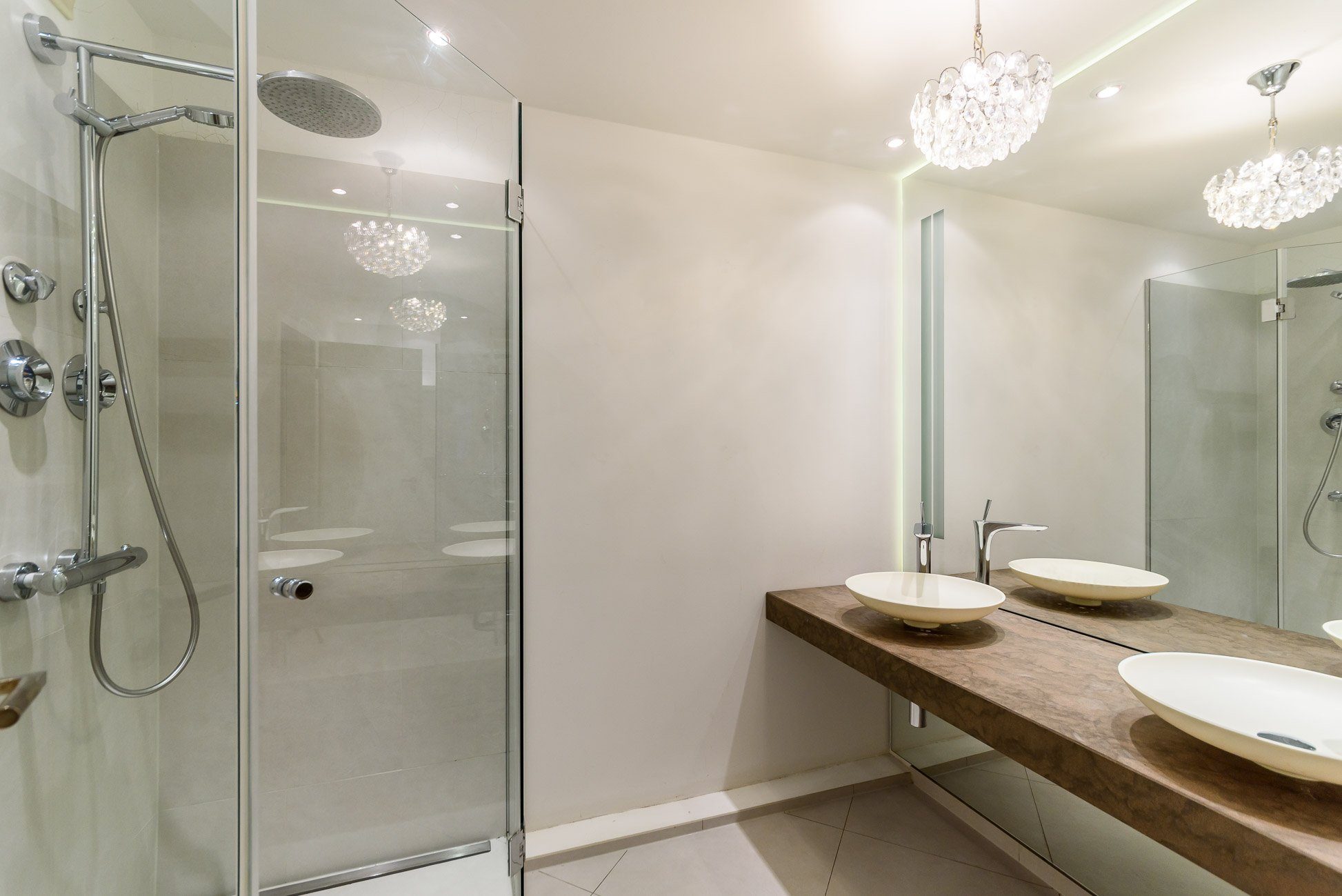 Aigner Immobilien GmbH - Immobilienangebot - 81927 München - Bogenhausen - Erdgeschosswohnung - Schöne 2,5-Zimmer-Wohnung mit Süd-Terrasse in Bogenhausen
