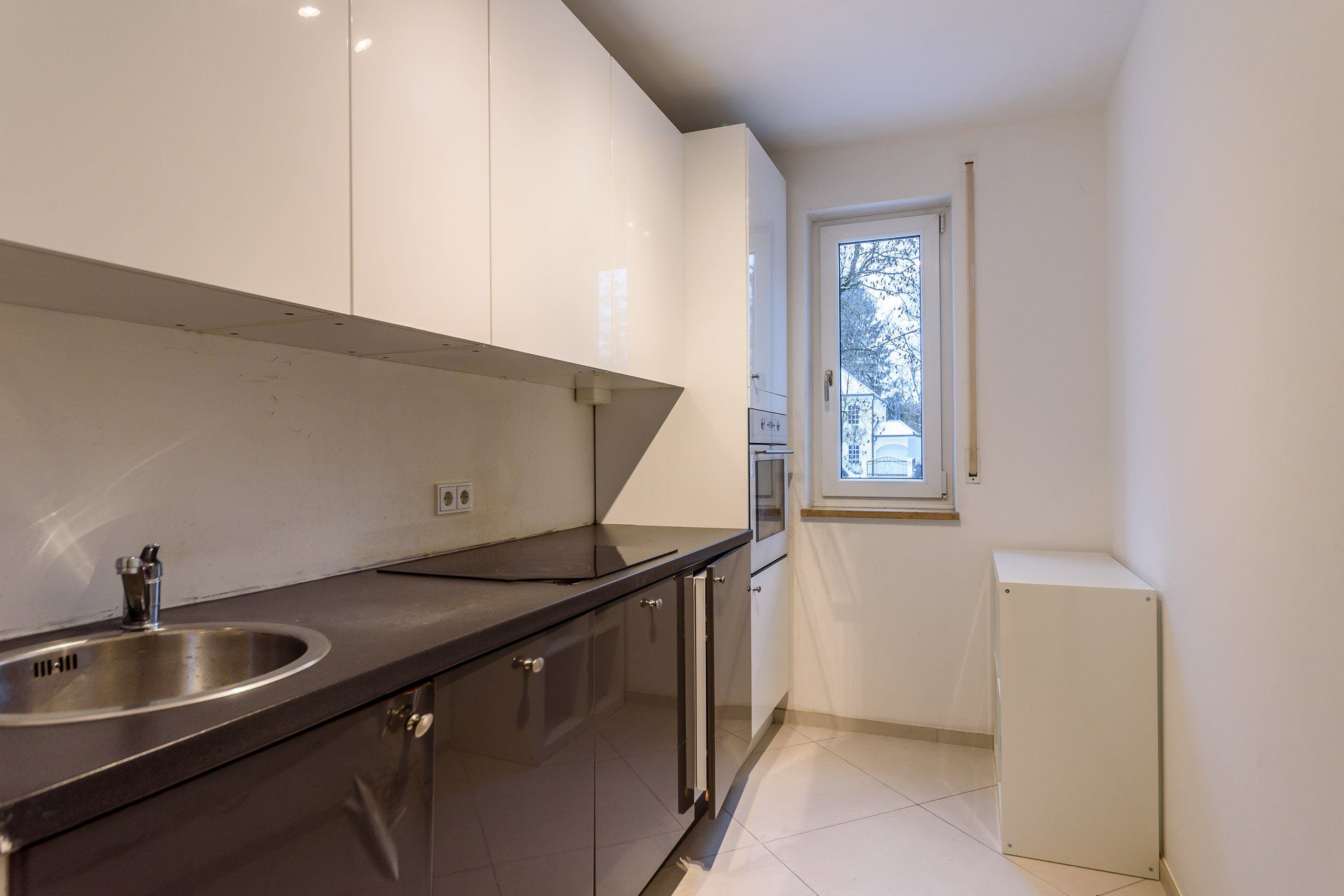 Aigner Immobilien GmbH - Immobilienangebot - 81927 München - Bogenhausen - Erdgeschosswohnung - Schöne 2,5-Zimmer-Wohnung mit Süd-Terrasse in Bogenhausen