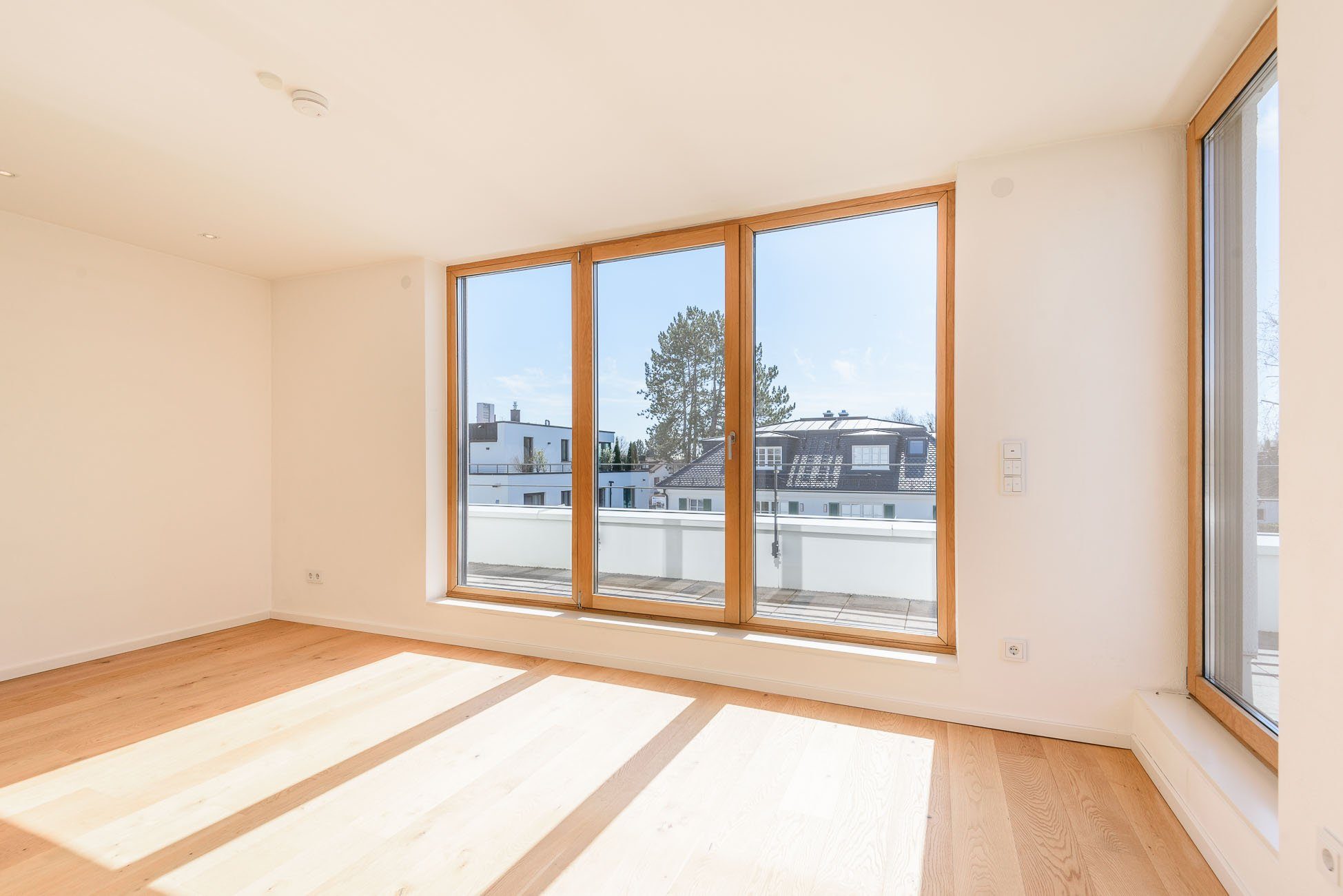 Aigner Immobilien GmbH - Immobilienangebot - 81927 München - Bogenhausen - Doppelhaushälfte - Hochertige, lichtdurchflutete Doppelhaushälfte in Bogenhausen
