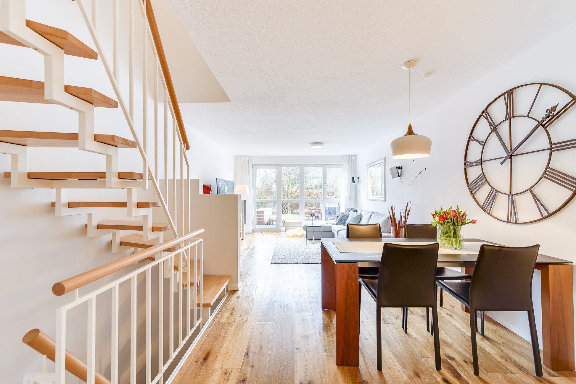 Aigner Immobilien GmbH - Immobilienangebot - 80997 München - Moosach - Erdgeschosswohnung - Absolut ruhig gelegene 4-Zimmer-Wohnung mit Gartendomizil und Weitblick!