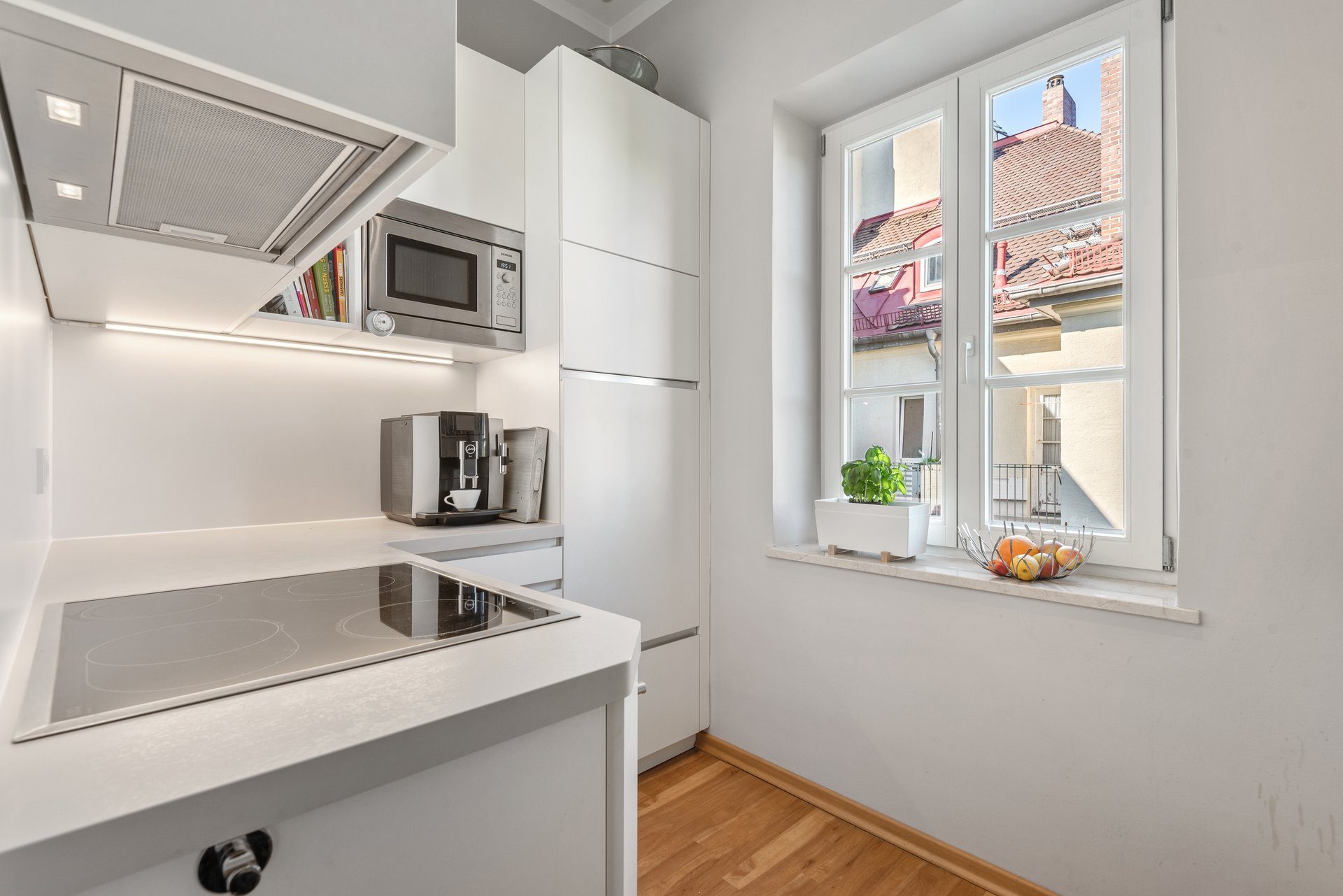 006LangKüche Aigner Immobilien GmbH - Immobilienangebot - 81675 München - Bogenhausen - Etagenwohnung - Kernsanierte, denkmalgeschützte 5-Zimmer-Wohnung in Bestlage Alt-Bogenhausen
