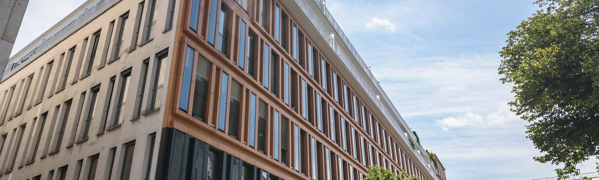Ansicht eines Büro-Geschäftshauses