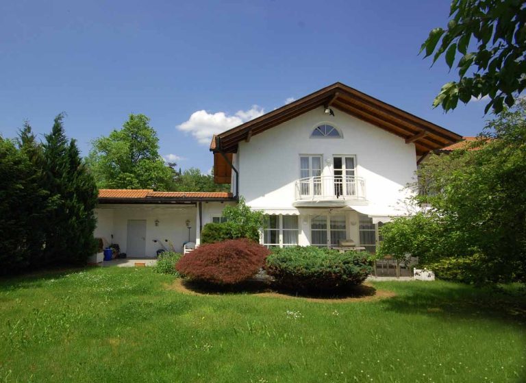 Aigner Immobilien GmbH - Immobilienangebot - 82031 Grünwald - Grünwald - Doppelhaushälfte - Eine Oase für exklusives Wohnen!