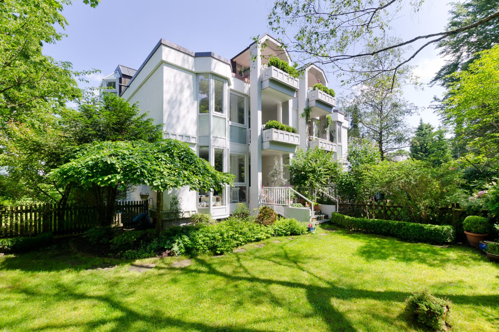 Aigner Immobilien GmbH - Immobilienangebot - 81247 München - Obermenzing - Erdgeschosswohnung - Charmante Gartenwohnung im grünen Paradies unmittelbar am Nymphenburger Schlosspark!