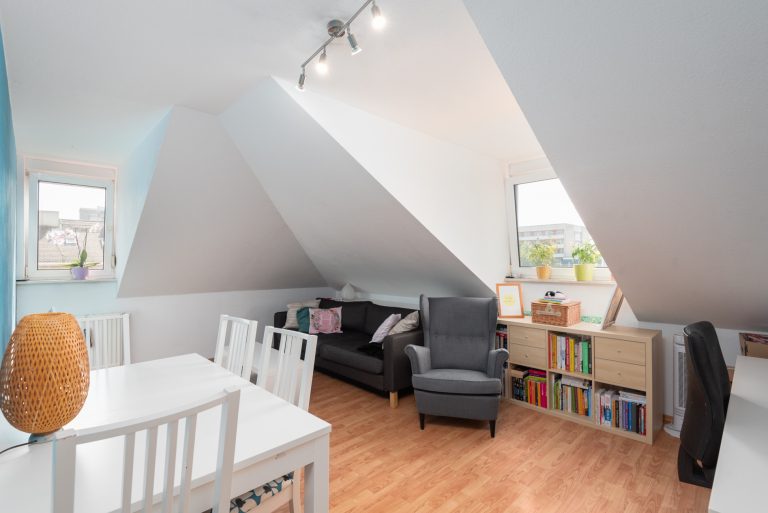 Aigner Immobilien GmbH - Immobilienangebot - 80804 München - Schwabing - Dachgeschosswohnung - Top Kapitalanlage! Gepflegte 2-Zimmer-Dachgeschosswohnung nahe des Schwabinger Klinikums