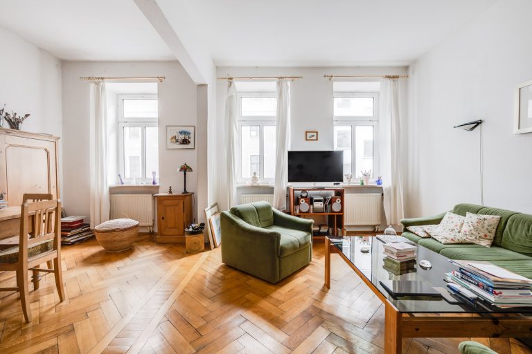 Aigner Immobilien GmbH - Immobilienangebot - 80469 München - Glockenbachviertel - Etagenwohnung - Charmante Altbauwohnung mit Balkon am beliebten Gärtnerplatz