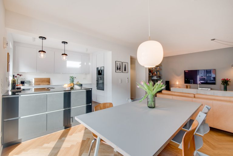 Aigner Immobilien GmbH - Immobilienangebot - 81479 München - Solln - Etagenwohnung - Neuwertige 3-Zimmer-Wohnung in Solln erfüllt höchste Ansprüche!