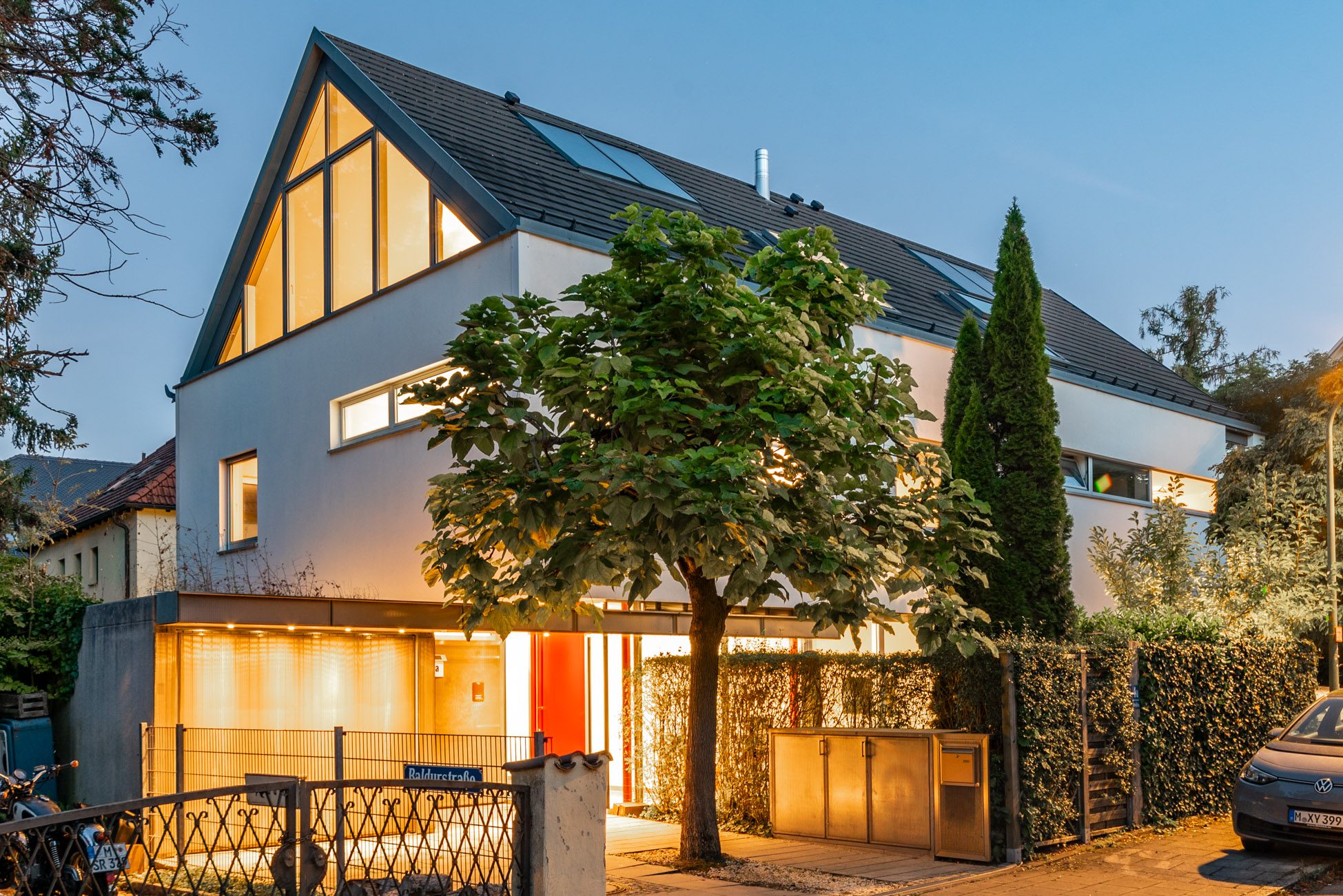 Aigner Immobilien GmbH - Immobilienangebot - 80638 München - Gern - Doppelhaushälfte - A+ Niedrigenergiehaus mit aussergewöhnlicher Architektur