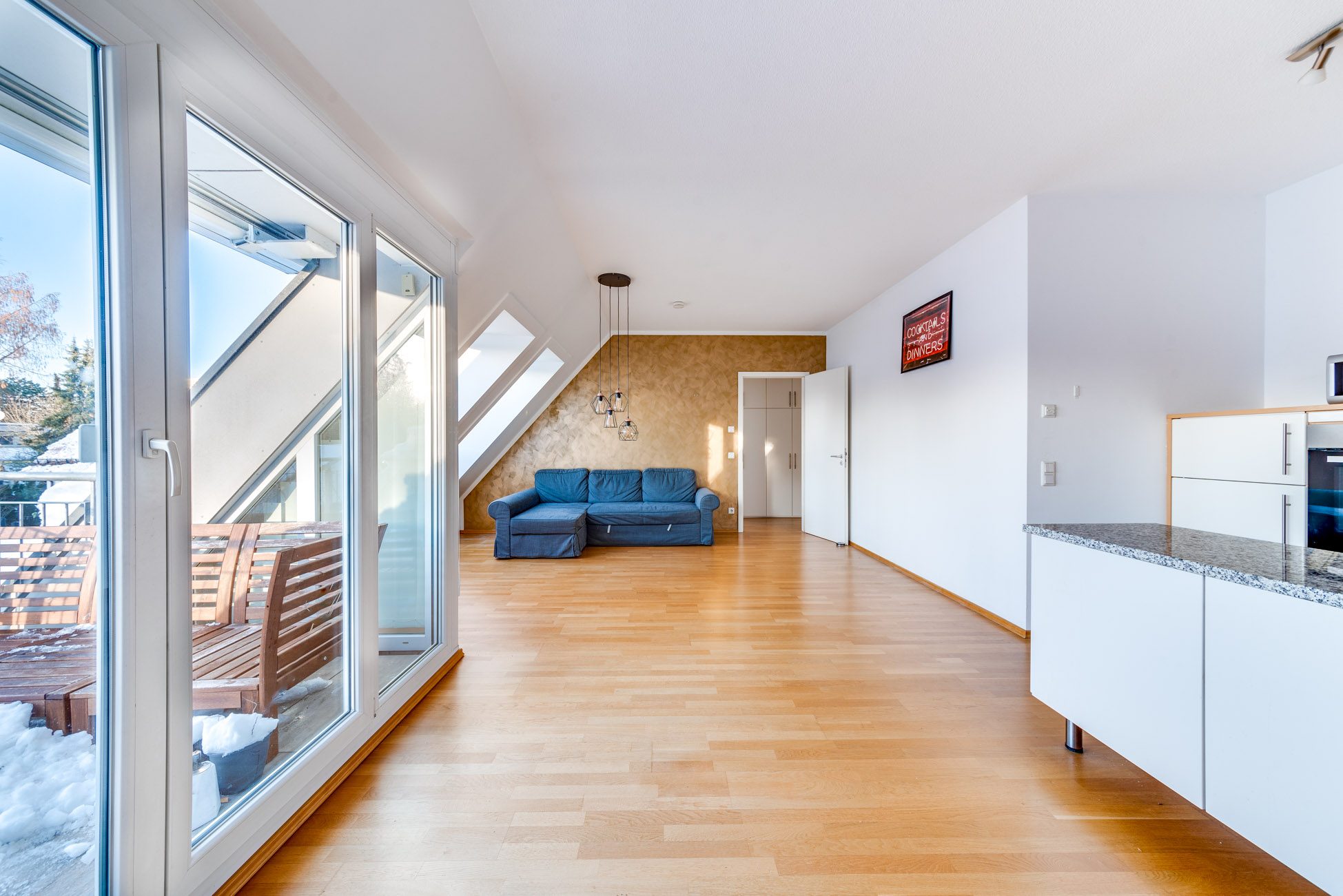 Aigner Immobilien GmbH - Immobilienangebot - 81479 München - Obersendling - Dachgeschosswohnung - Traumwohnung mit Dachgeschoss Charme - Einziehen und wohlfühlen!