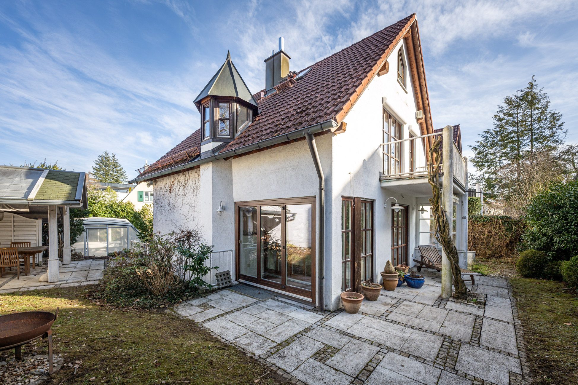 Aigner Immobilien GmbH - Immobilienangebot - 81247 München - Obermenzing - Doppelhaushälfte - Wohntraum in Obermenzing: Märchenhafte Doppelhaushälfte für Naturliebhaber
