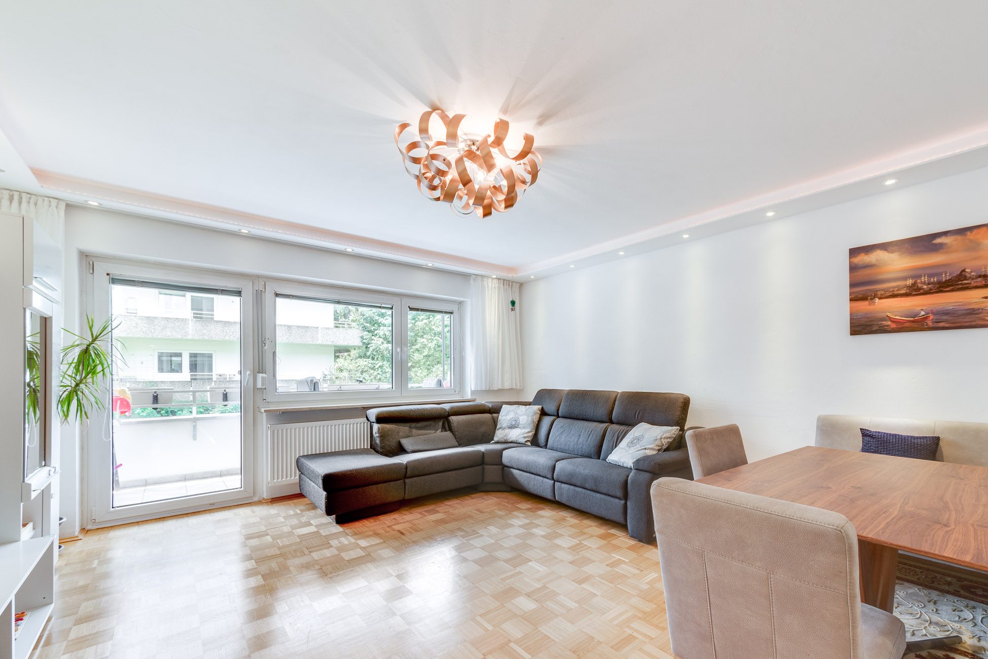 Aigner Immobilien GmbH - Immobilienangebot - 82205 Gilching - Gilching - Etagenwohnung - Hochwertig sanierte 3-Zimmer Wohnung mit Südwest-Balkon in gepflegter Wohnanlage