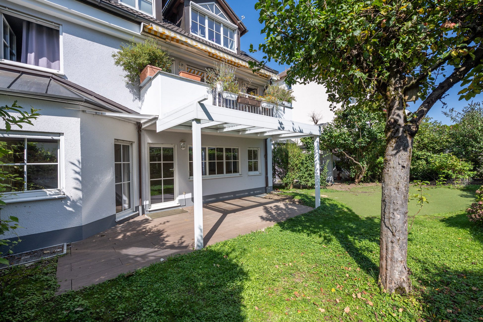 Aigner Immobilien GmbH - Immobilienangebot - 80992 München - Moosach - Erdgeschosswohnung - Ruhig und dennoch perfekt angebunden: Maisonettewohnung mit sonnigem Eigengarten