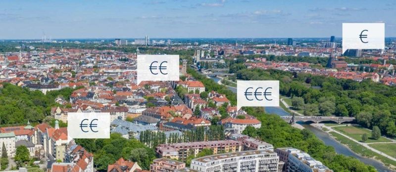 Skyline von München mit mehreren Euro Zeichen, die in Sprechblasen über der Stadt stehen.