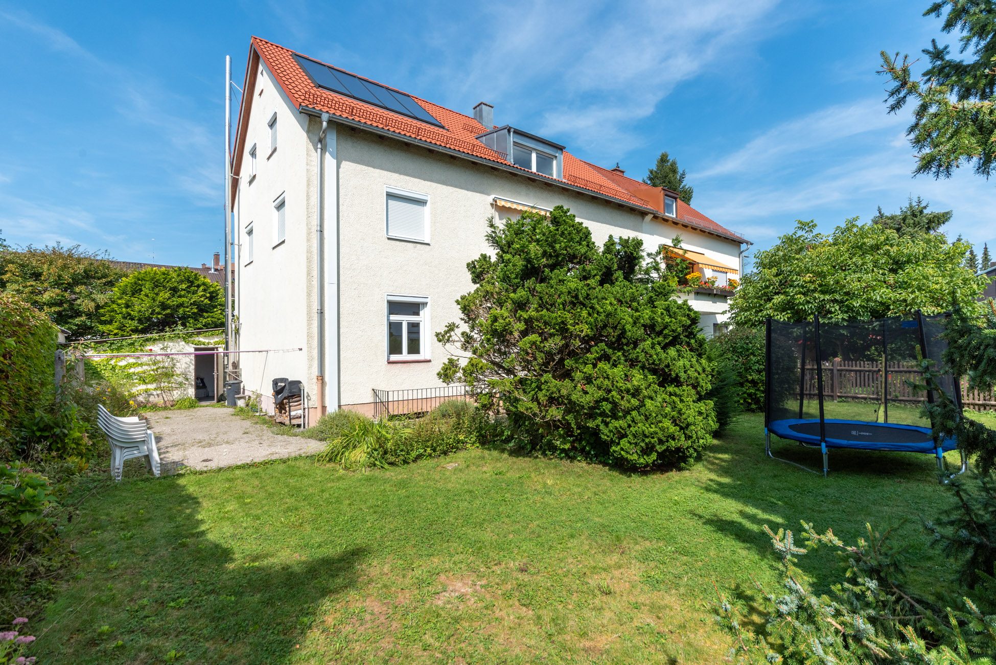 Aigner Immobilien GmbH - Immobilienangebot - 81241 München - Pasing - Mehrfamilienhaus (Invest.) - Gepflegtes 3-Familienhaus in Pasing - teilmodernisiert, zentral gelegen mit großem Garten