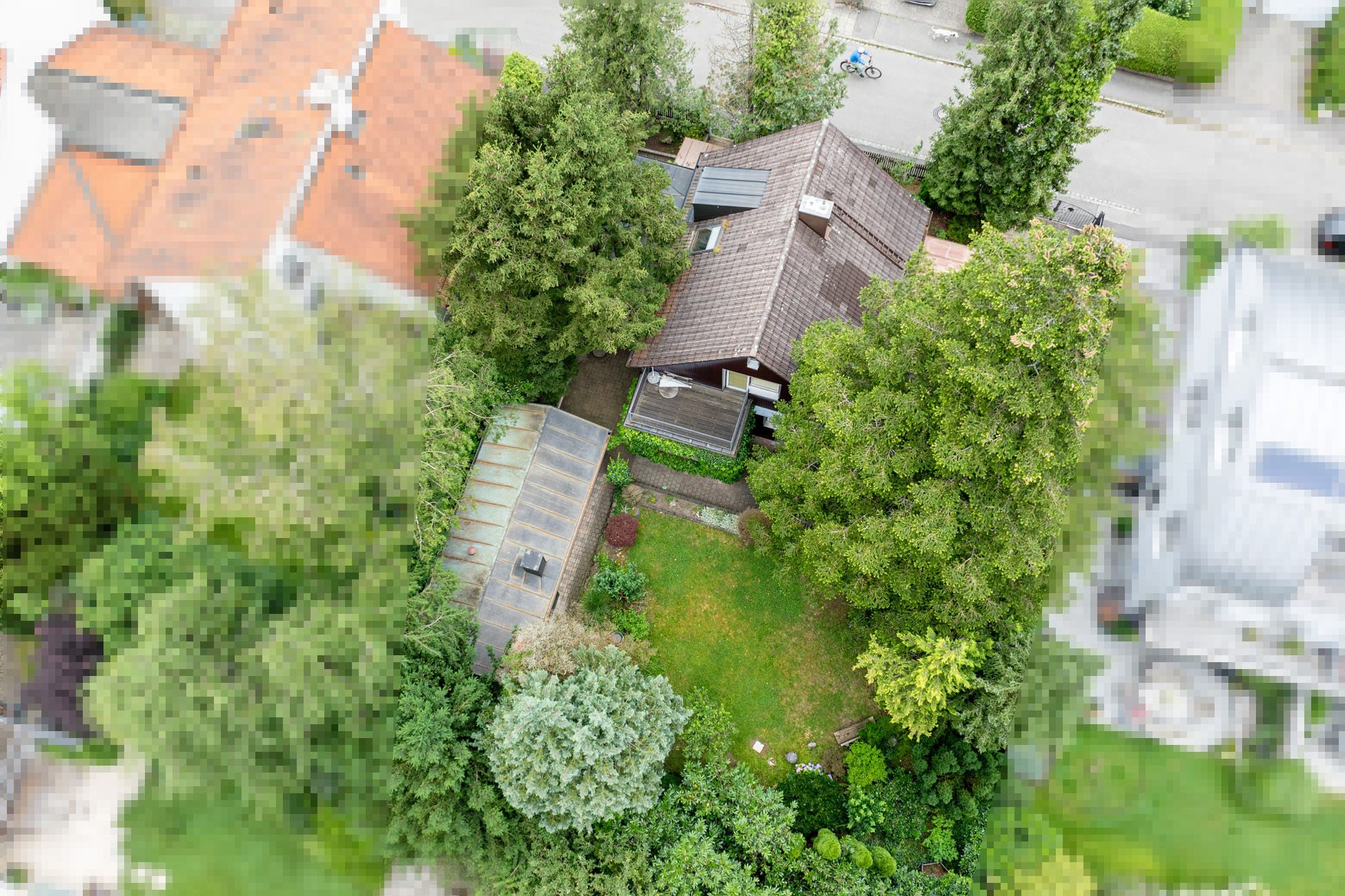 Aigner Immobilien GmbH - Immobilienangebot - 81377 München - Hadern - Einfamilienhaus - Ruhig gelegenes Einfamilienhaus mit großzügigem Garten in Hadern