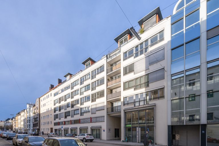 Aigner Immobilien GmbH - Immobilienangebot - 80335 München - Maxvorstadt - Etagenwohnung - Bezugsfreie, gepflegte 3-Zimmer-Wohnung in ruhiger Lage in der Maxvorstadt