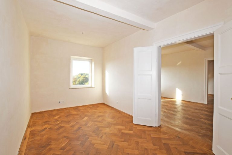 Aigner Immobilien GmbH - Immobilienangebot - 81675 München - Bogenhausen - Büro - Parkblick hinter dem Prinzregententheater - Hochwertig renovierte Gewerbefläche mit edlem Parkett