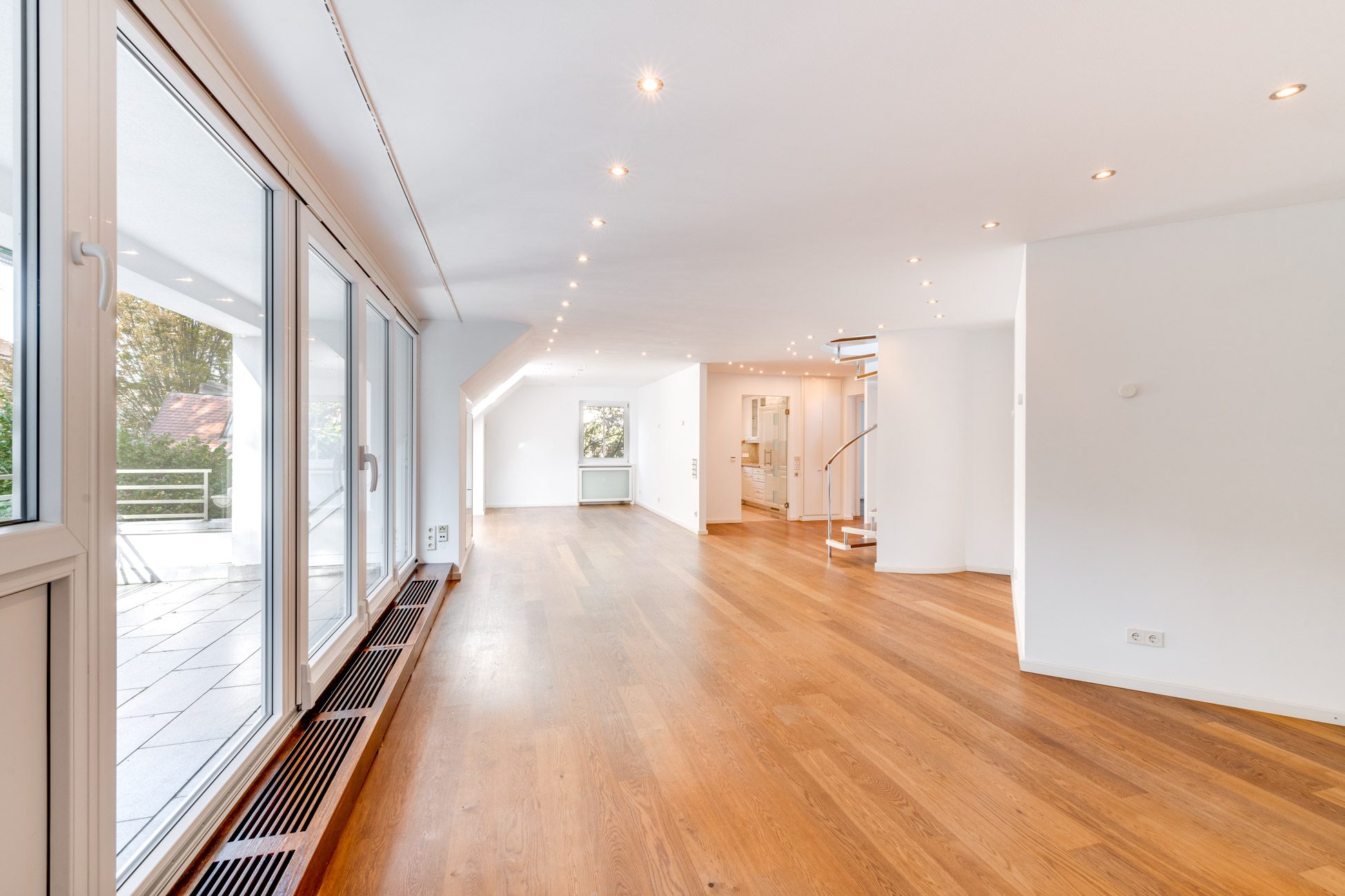 Aigner Immobilien GmbH - Immobilienangebot - 81673 München - Berg am Laim - Dachgeschosswohnung - Moderne Dachgeschosswohnung mit hochwertigen Ausstattungsmerkmalen in Berg am Laim
