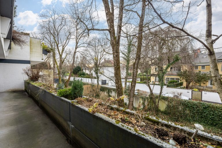 Aigner Immobilien GmbH - Immobilienangebot - 81679 München - Bogenhausen - Etagenwohnung - Westbalkon mit ca. 24 qm in Bogenhausen - Vermietete 2-Zimmer Wohnung