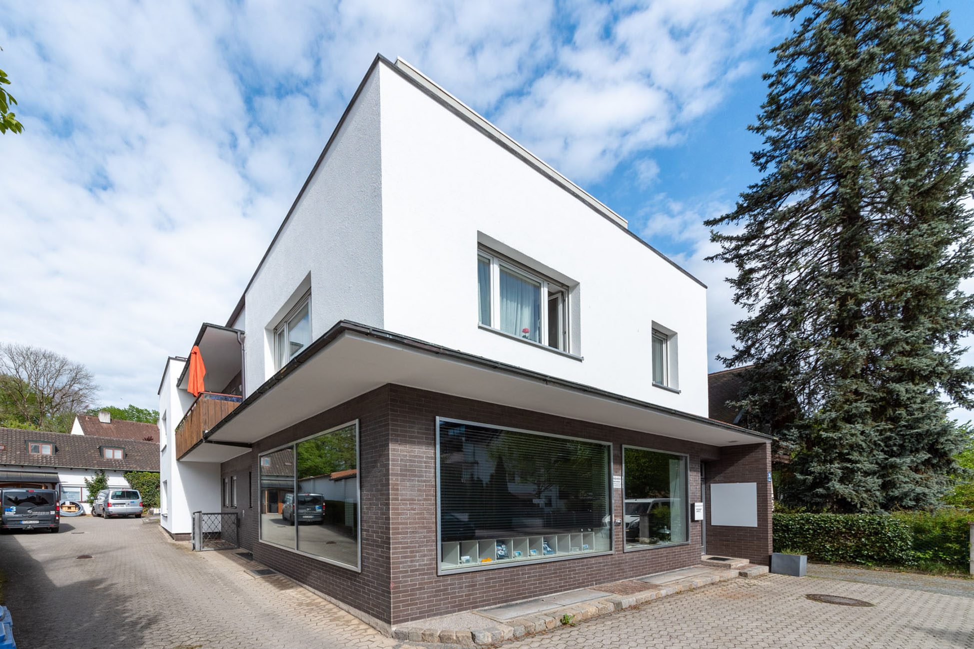 Aigner Immobilien GmbH - Immobilienangebot - 81479 München - Solln - Mehrfamilienhaus (Invest.) - München-Solln - Wohn- und Geschäftshaus mit Potential in ruhiger Lage