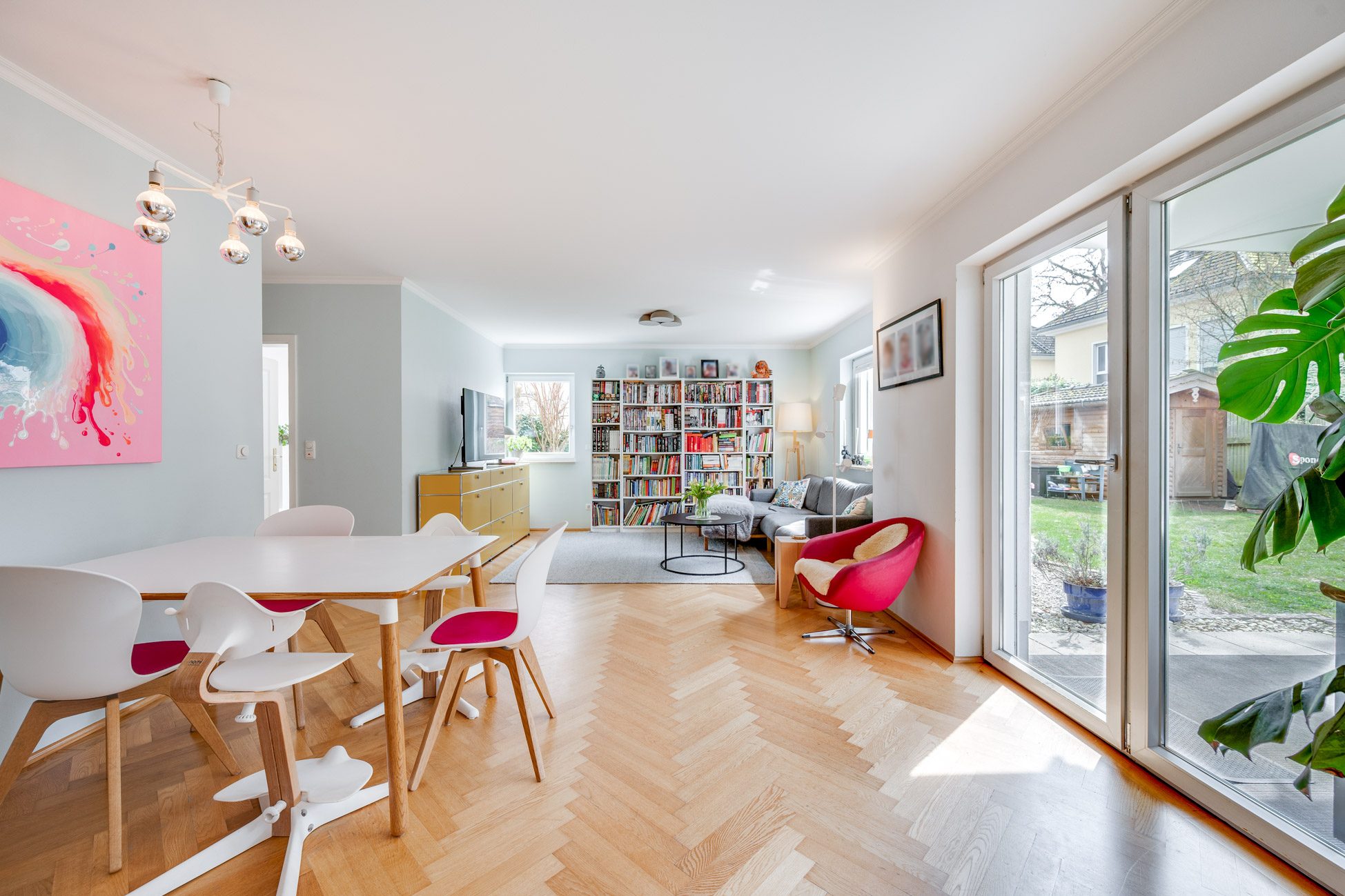 Aigner Immobilien GmbH - Immobilienangebot - 81477 München - Solln - Erdgeschosswohnung - Wohnen im Grünen: Lichtdurchflutete Erdgeschosswohnung mit Traumgarten!