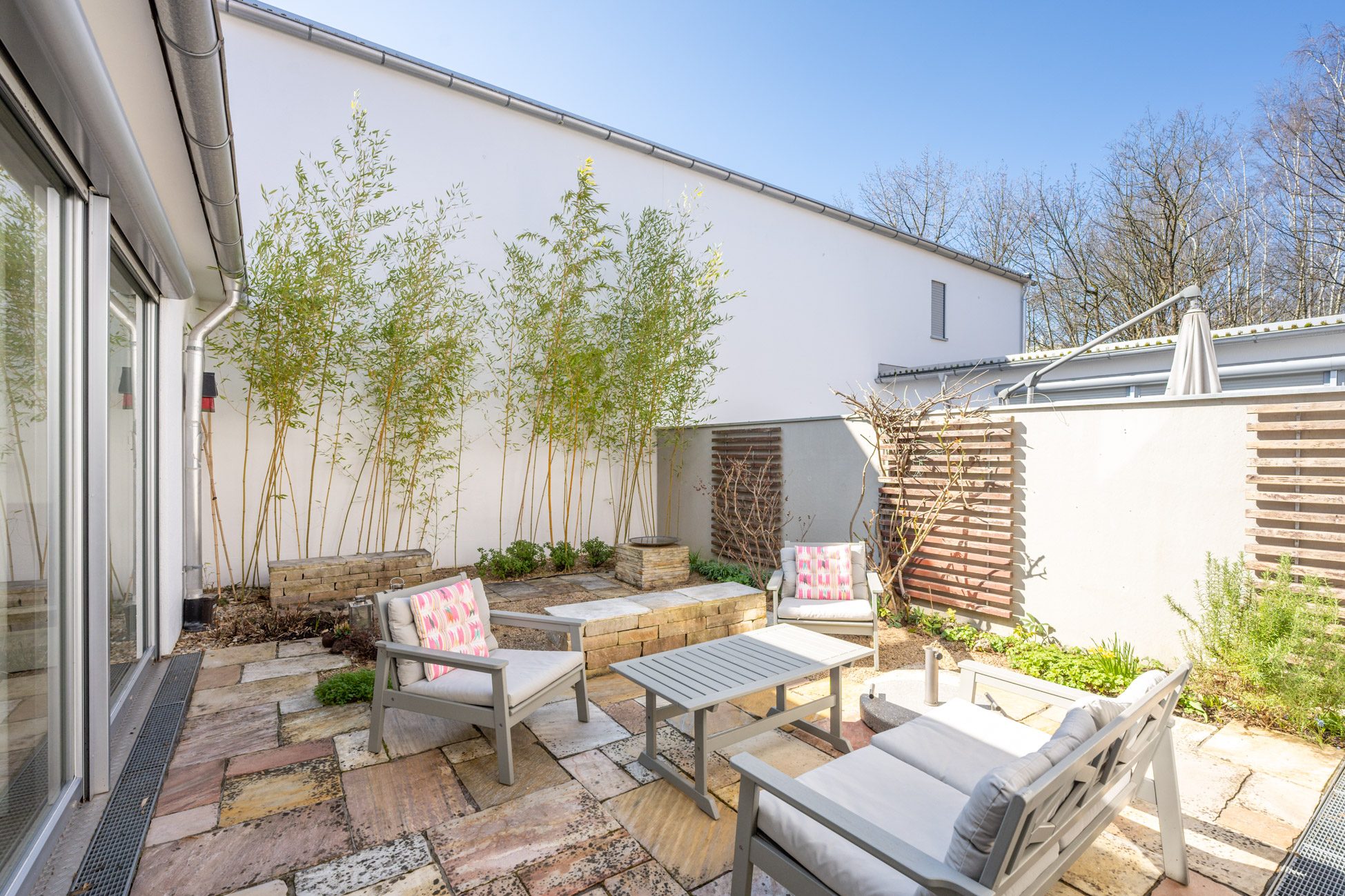 Aigner Immobilien GmbH - Immobilienangebot - 80797 München - Schwabing-West - Reihenhaus - Exklusives Atriumhaus in Schwabing – Stilvolles Wohnen in ruhiger Lage