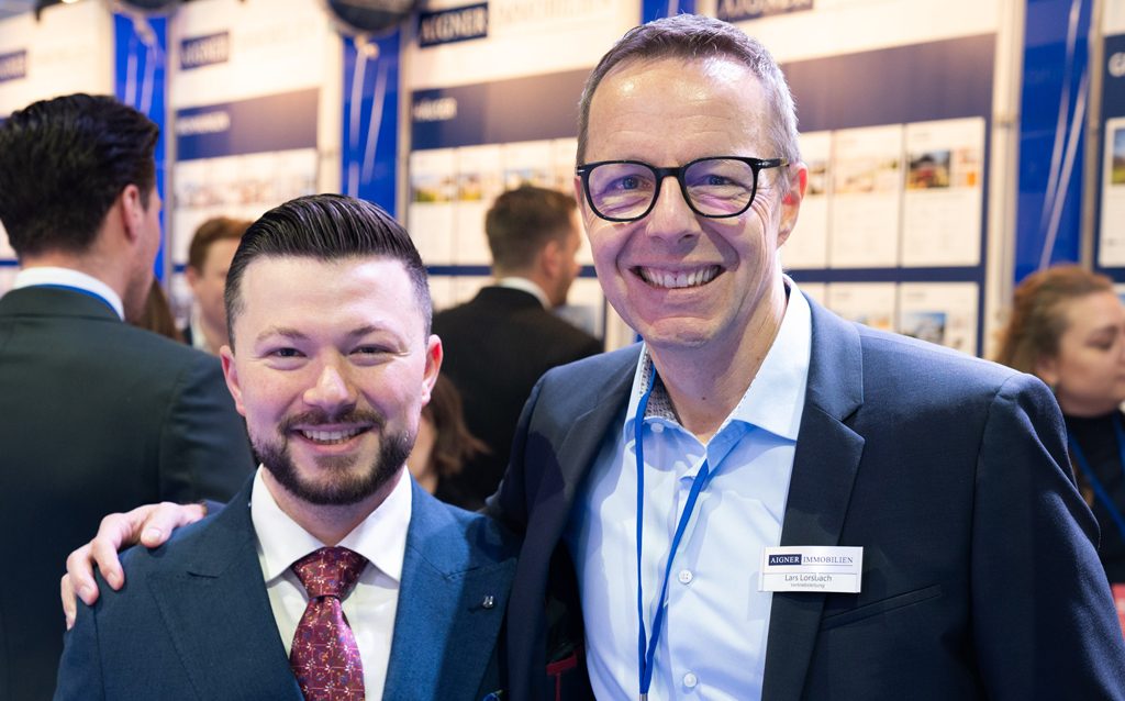 Mitarbeiter Aigner Immobilien auf der Münchner Immobilienmesse