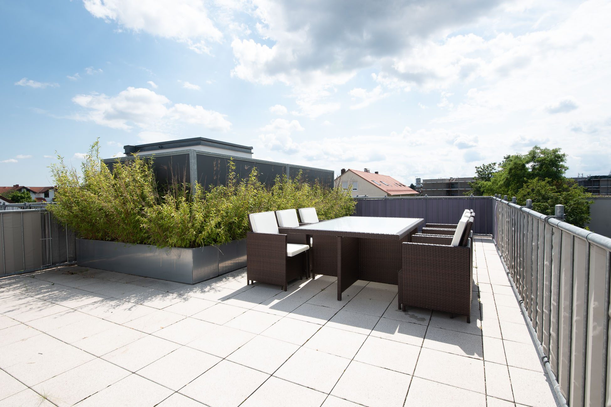 Aigner Immobilien GmbH - Immobilienangebot - 82110 Germering - Germering - Dachgeschosswohnung - Sonnig und modern mit Panoramablick von Ihrem Dachgarten