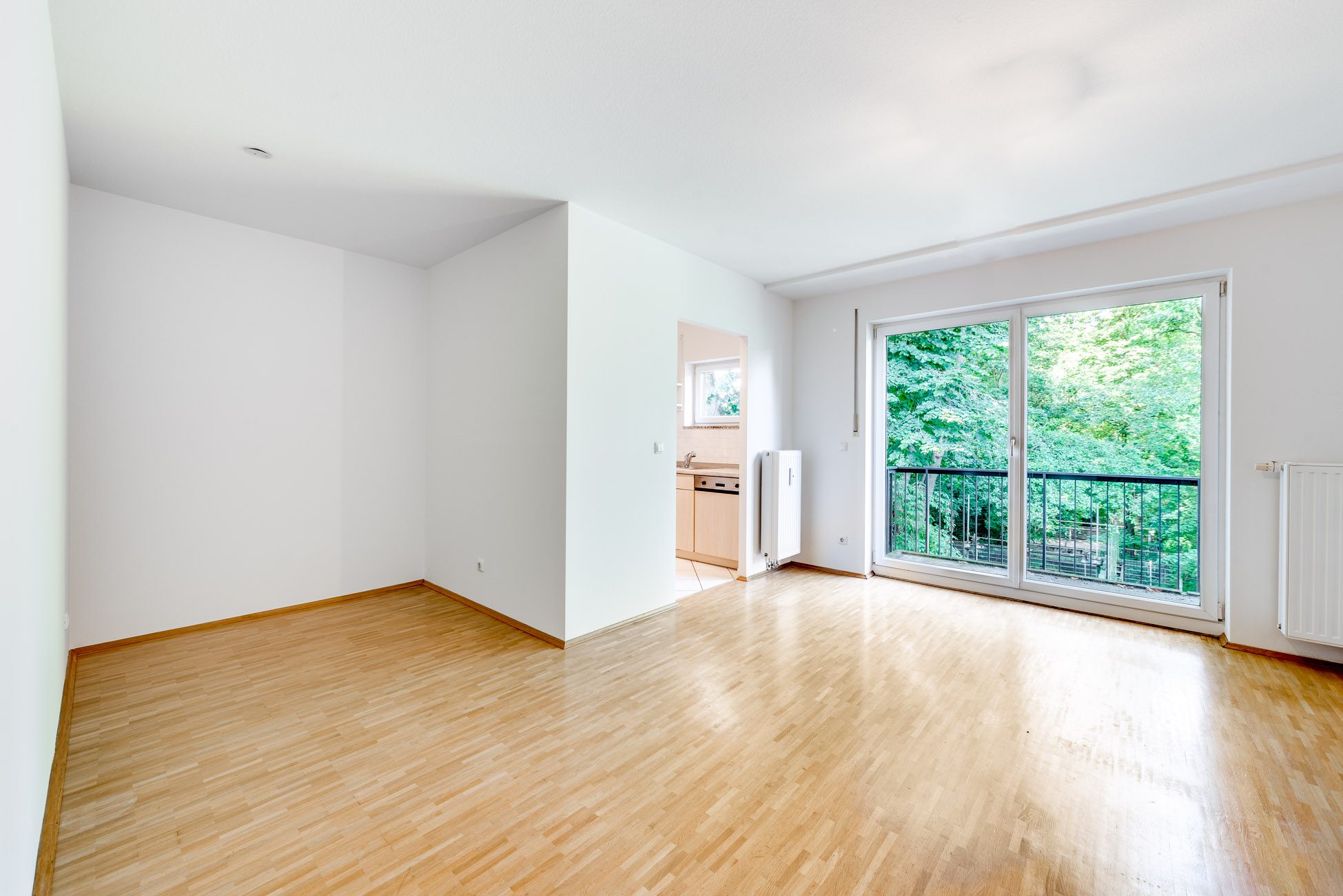 Aigner Immobilien GmbH - Immobilienangebot - 81241 München - Pasing - Dachgeschosswohnung - Schöne und ruhig gelegene 2-Zimmer-Wohnung mit Balkon in Pasing