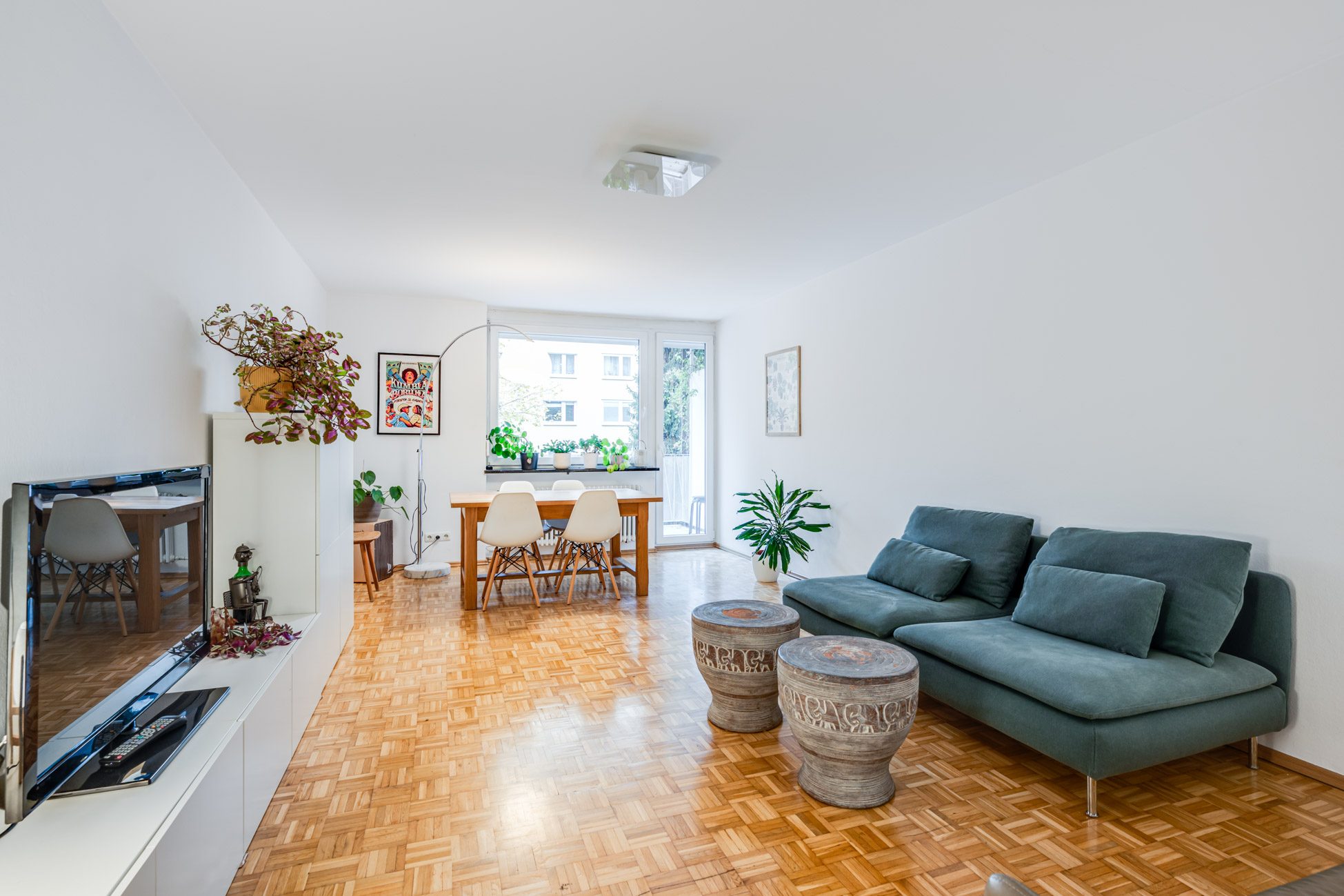 Aigner Immobilien GmbH - Immobilienangebot - 80804 München - Schwabing - Hochparterre - Großzügige 2-Zimmer-Wohnung mit Süd-Loggia nahe zum Luitpoldpark!