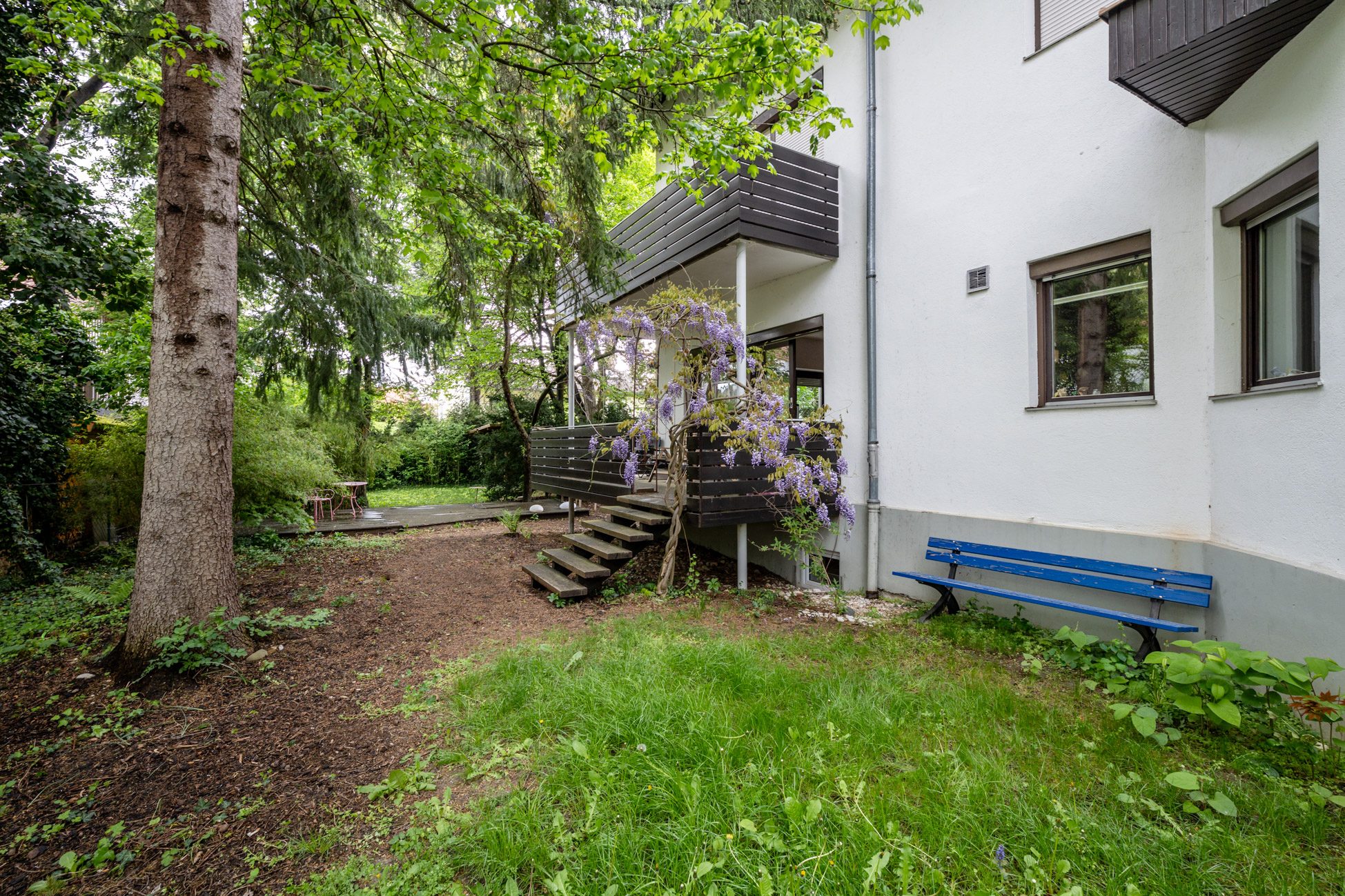 Aigner Immobilien GmbH - Immobilienangebot - 81247 München - Obermenzing - Erdgeschosswohnung - Große & außergewöhnliche 3-Zimmer-Gartenwohnung
