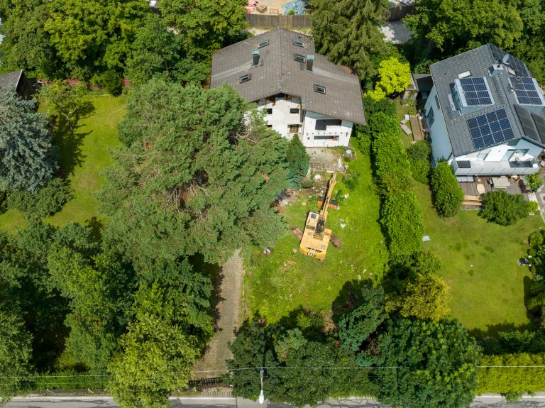 Aigner Immobilien GmbH - Immobilienangebot - 81925 München - Bogenhausen - Baugrund für Ein- / Zweifamilienhäuser - Traumhaftes Baugrundstück mit Altbestand im begehrten Stadtteil Oberföhring