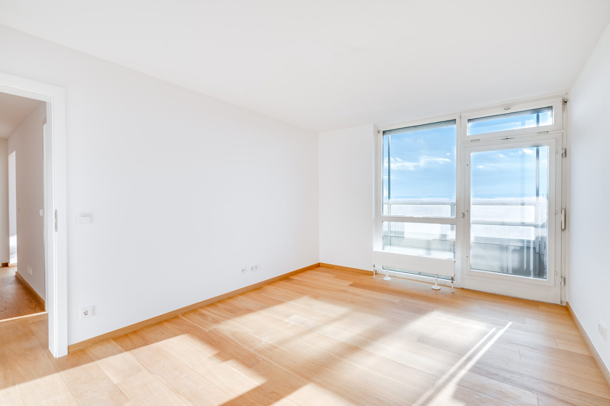 Aigner Immobilien GmbH - Immobilienangebot - 81243 München - Aubing - Etagenwohnung - Stilvoll wohnen mit Weitblick - 3-Zimmer Wohnung, saniert und lichtdurchflutet