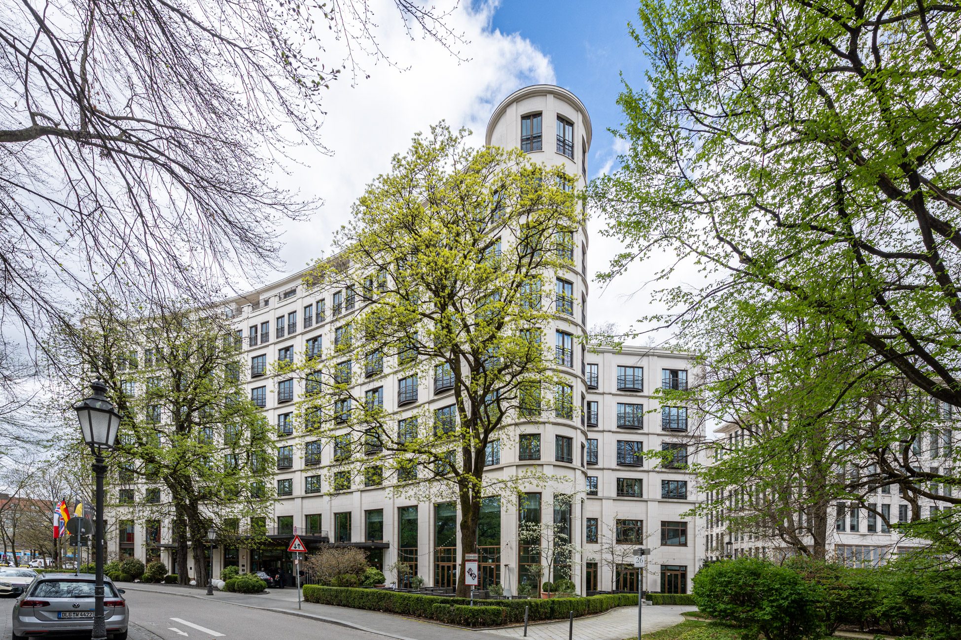 Aigner Immobilien GmbH - Immobilienangebot - 80333 München - Maxvorstadt - Etagenwohnung - Exklusives Wohnen im Herzen von München – Stilvolle Eleganz trifft urbanen Komfort