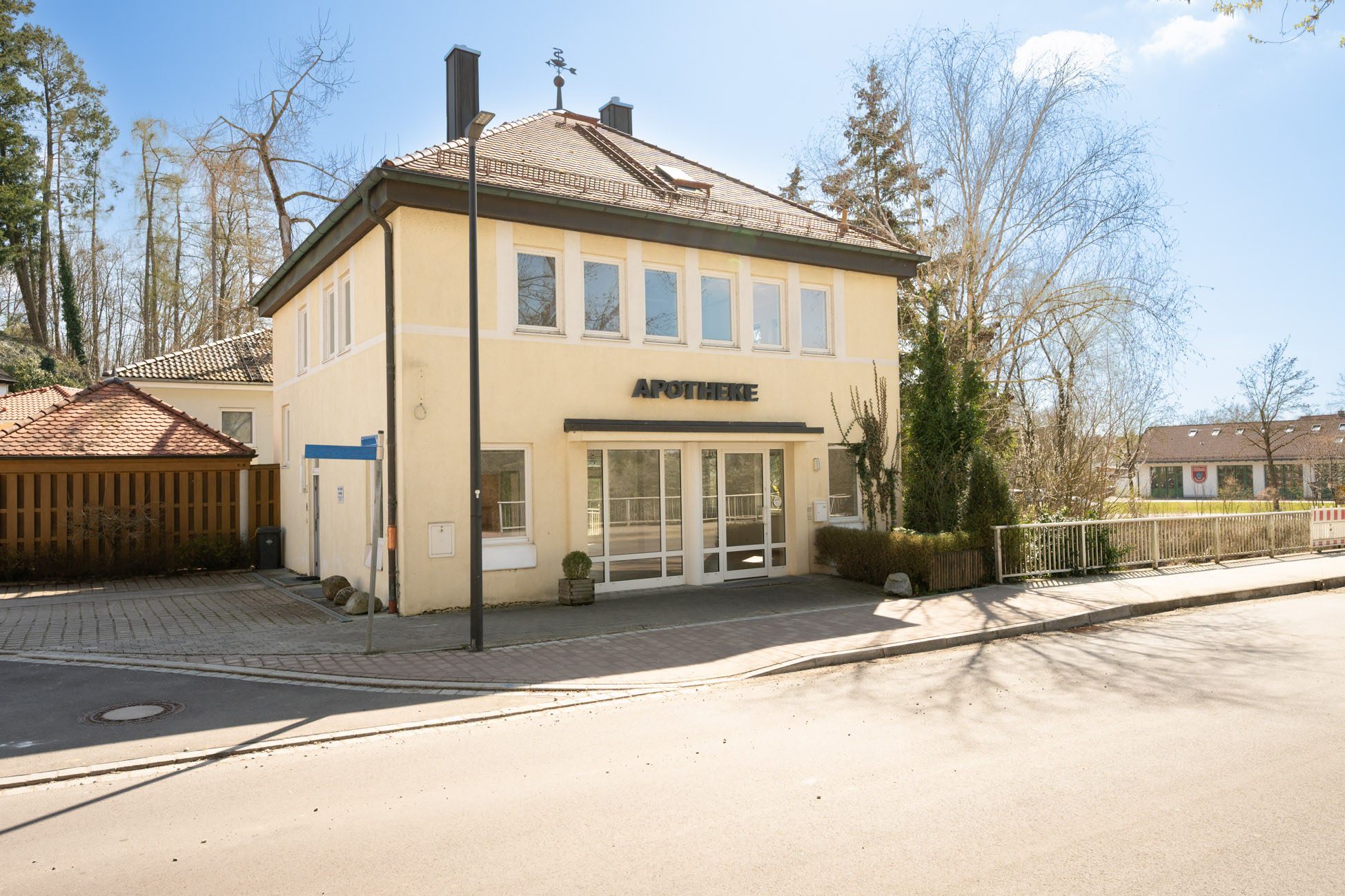 Aigner Immobilien GmbH - Immobilienangebot - 85402 Kranzberg - Kranzberg - Einfamilienhaus - Schönes Wohn- und Geschäftshaus in sehr zentraler Ortslage von Kranzberg!
