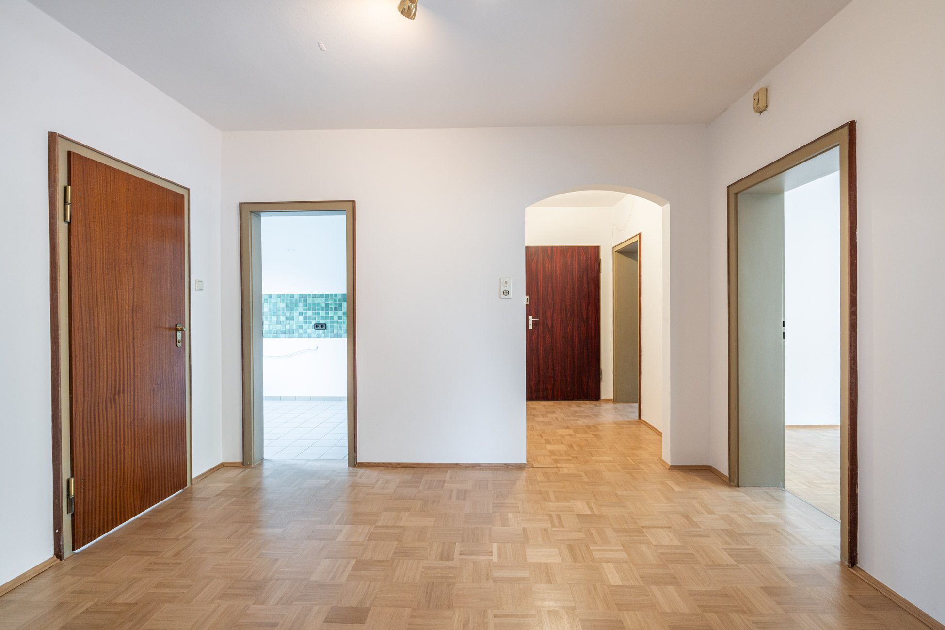 Aigner Immobilien GmbH - Immobilienangebot - 81547 München - Harlaching - Erdgeschosswohnung - Platz für die ganze Familie - naturnah gelegen und sehr gute Anbindung!