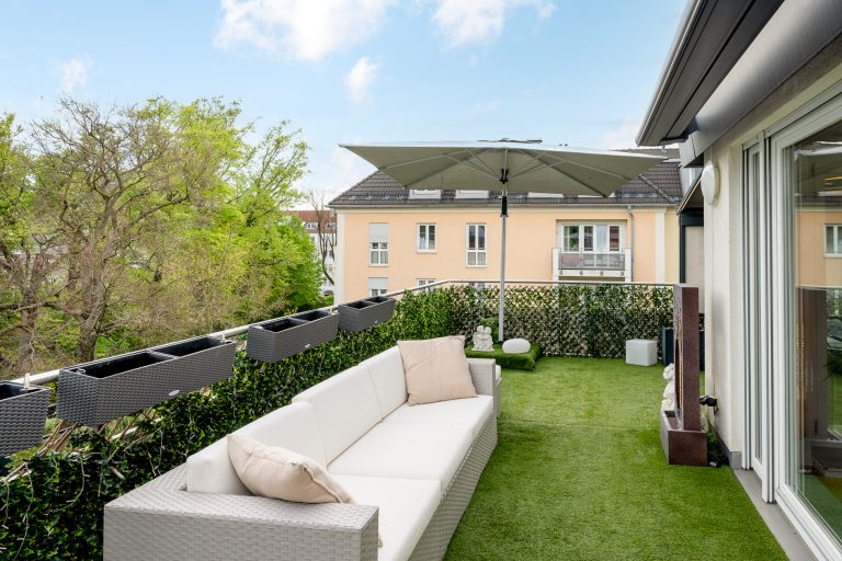 Aigner Immobilien GmbH - Immobilienangebot - 80687 München - Laim - Dachgeschosswohnung - Ruhig und zentral gelegenes Penthouse mit 80m² Dachterrasse in Laim!