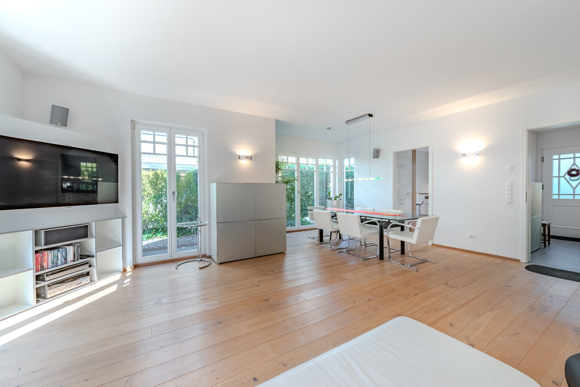 Aigner Immobilien GmbH - Immobilienangebot - 81375 München - Großhadern - Doppelhaushälfte - Moderne Doppelhaushälfte mit exklusiver Ausstattung – Wohnkomfort auf höchstem Niveau