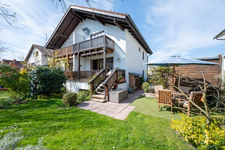 Aigner Immobilien GmbH - Immobilienangebot - 80939 München - Milbertshofen - Doppelhaushälfte - Wohnen auf mehreren Ebenen - Doppelhaushälfte mit außergewöhnlichem Raumgefühl