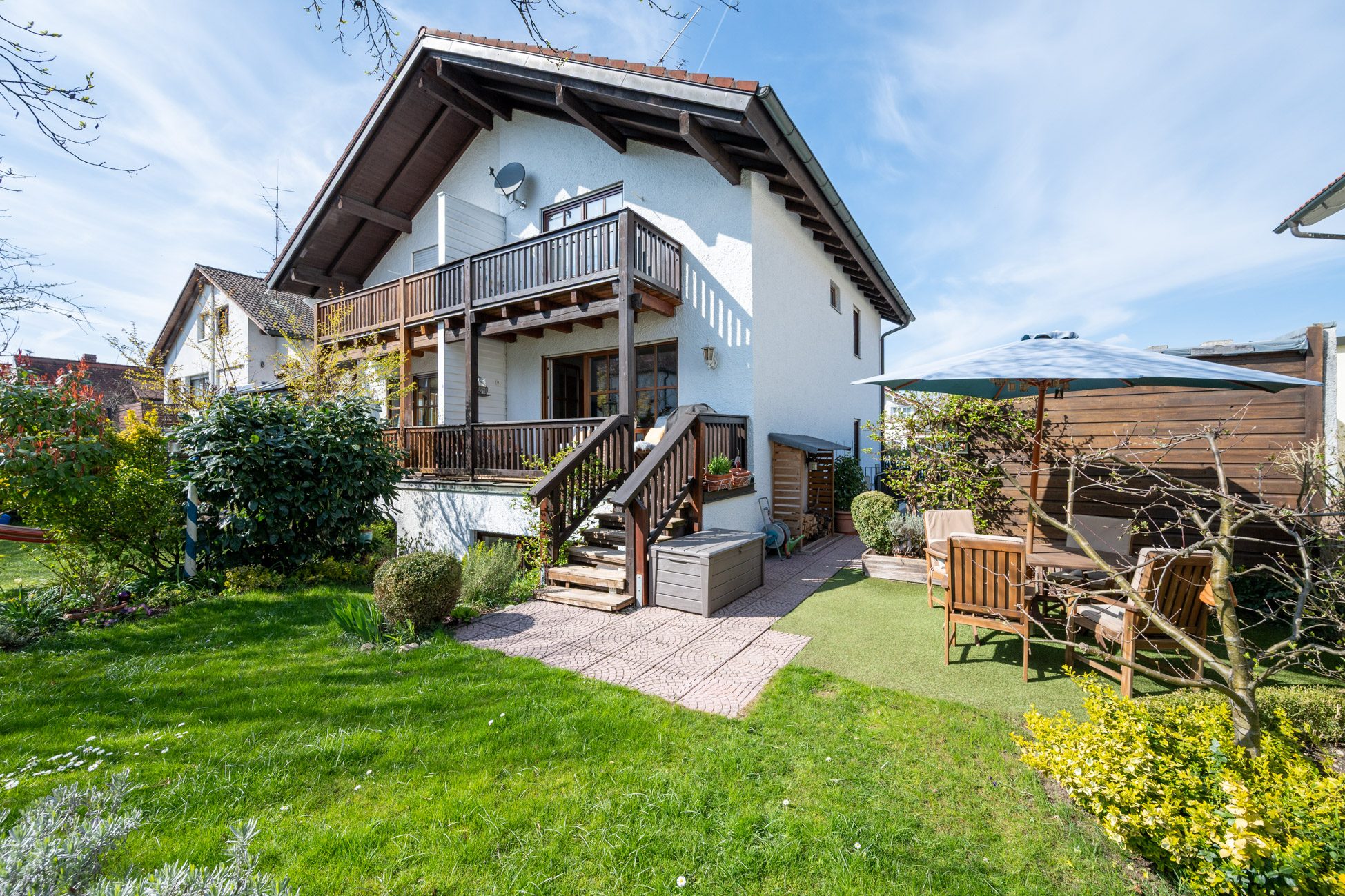 Aigner Immobilien GmbH - Immobilienangebot - 80939 München - Milbertshofen - Doppelhaushälfte - Wohnen auf mehreren Ebenen - Doppelhaushälfte mit außergewöhnlichem Raumgefühl