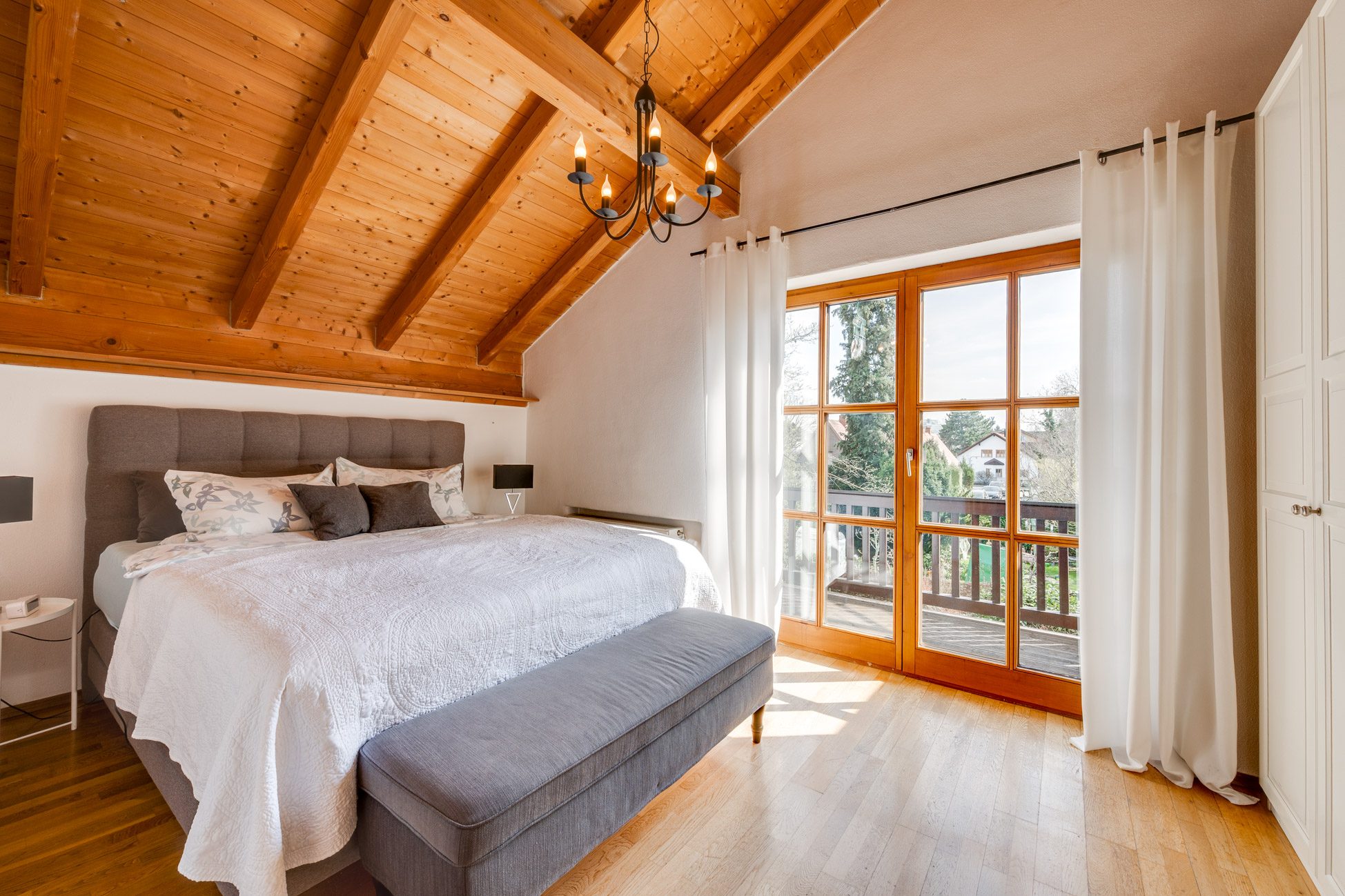 Aigner Immobilien GmbH - Immobilienangebot - 80939 München - Milbertshofen - Doppelhaushälfte - Wohnen auf mehreren Ebenen - Doppelhaushälfte mit außergewöhnlichem Raumgefühl