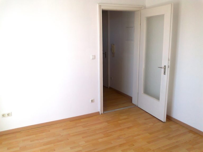 Aigner Immobilien GmbH - Immobilienangebot - 80809 München - Milbertshofen - Dachgeschosswohnung - Vermietete 1-Zimmer-Dachgeschosswohnung in zentraler Wohnlage